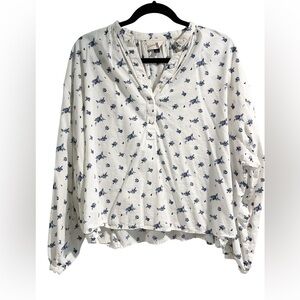 Universal Thread White and Blue Floral Long Sleeve Blouse Size Small